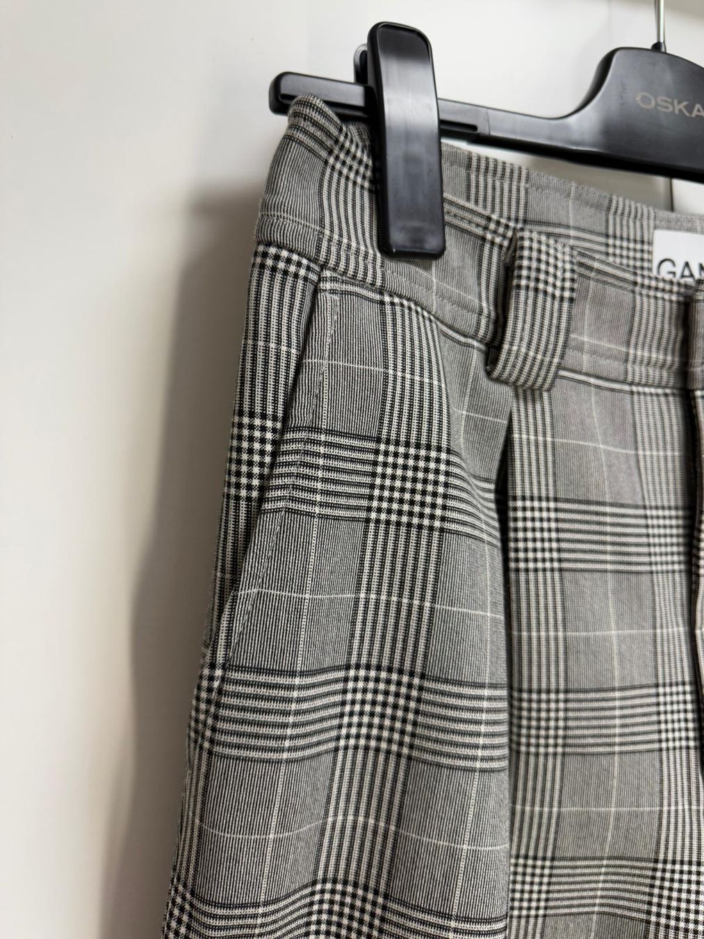 Ganni Pantaloni: Ganni Damenhose Gr. 36 – Nuovo (secondo la descrizione) da Frauenfeld venduto da LIL_NA 2