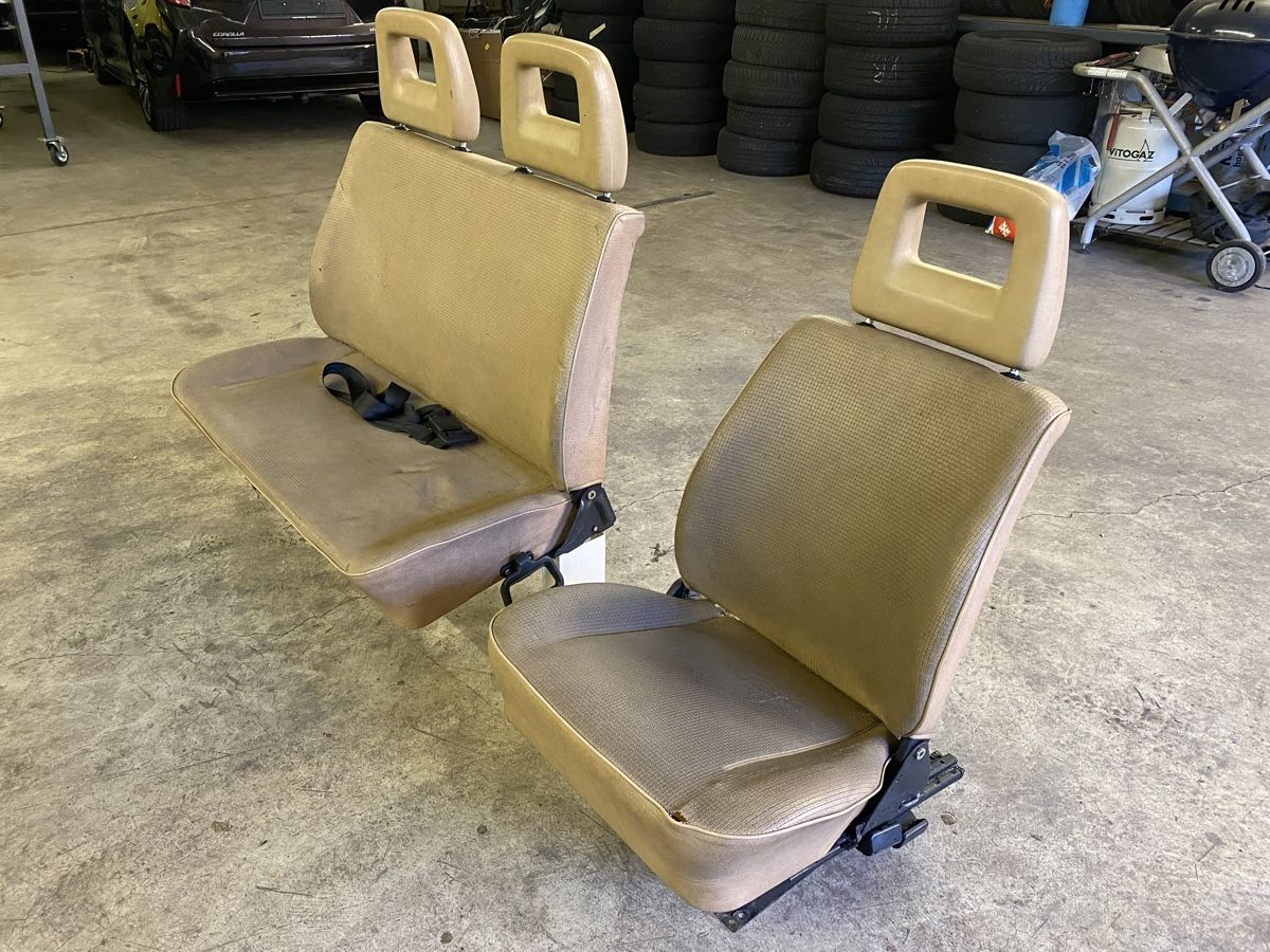 VW Alle Autoersatzteile: VW LT35 Sitze vorne **RAAR** Schnäppchen – Gebraucht aus Winterthur von