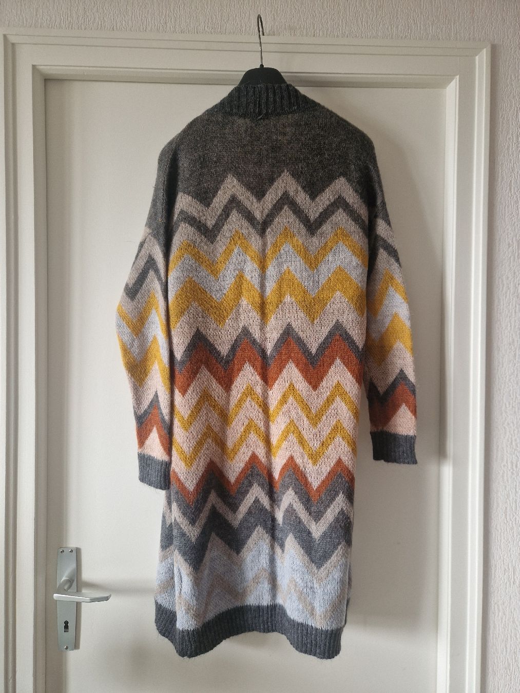 Pullover & Sweatshirts: New cardigan size S/M – Neu (gemäss Beschreibung) aus Lausanne von Issss 1