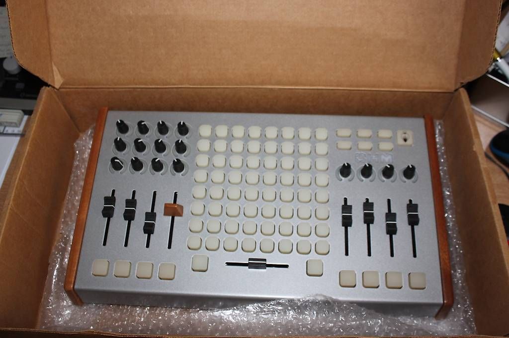 Tutte le macchine: Livid Ohm RGB in OVP – Usato da Lanzenhäusern venduto da kakali50 4