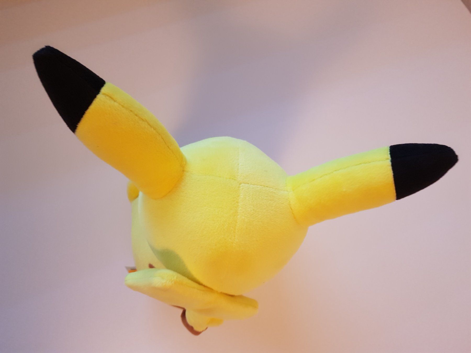 Nintendo Giocattoli: Pikachu Plüschtier mit Apfel – Usato da Münchenstein venduto da 2DGames 4