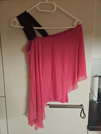 Bebe Top Pink einmal Schulterfrei Gr. S