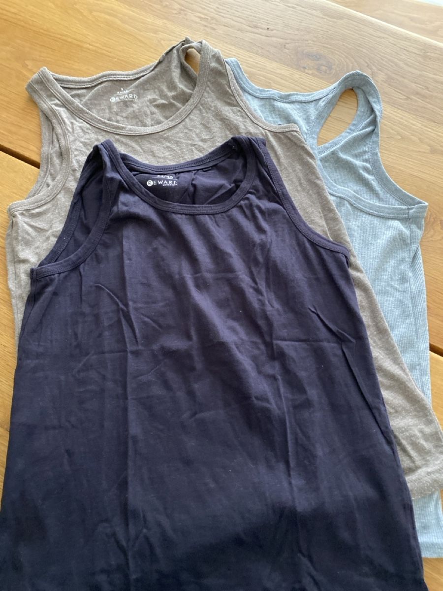 T-Shirts: Träger Shirt Set S – Gebraucht aus Selzach von 02nunafizz