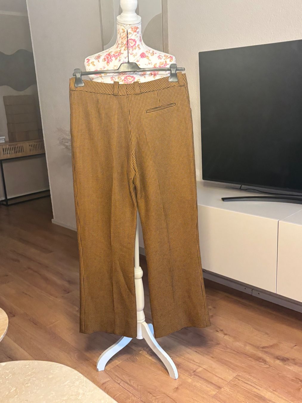 Pantaloni: Mulberry Marlenehose Wolle Karo – Usato da St. Margrethen SG venduto da dijanaO 1