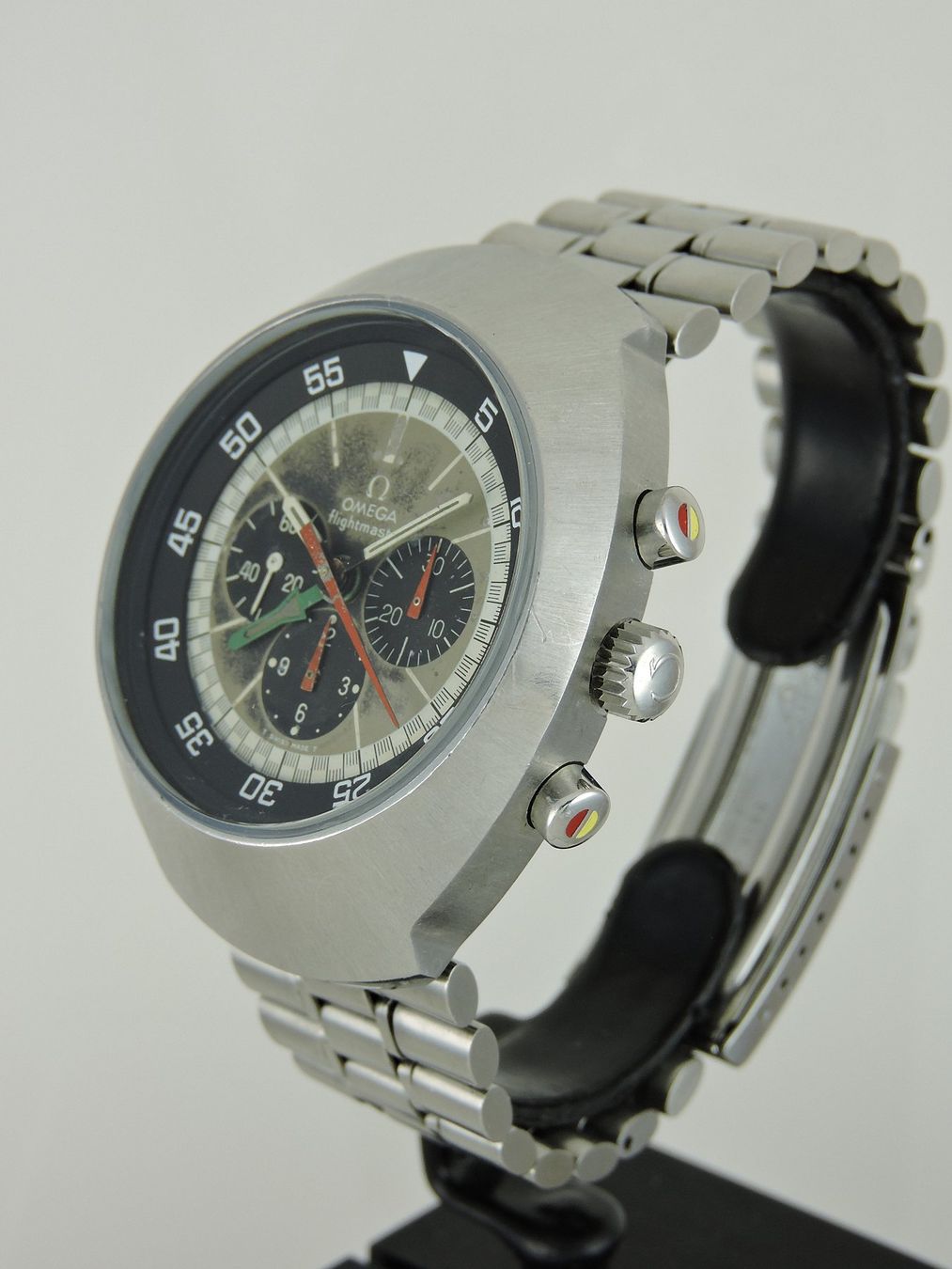 Omega Uhren: 1975 Omega Flightmaster 145.036 - Serviced cal. 911 – Gebraucht aus Bern von Vintage-Oyster 1