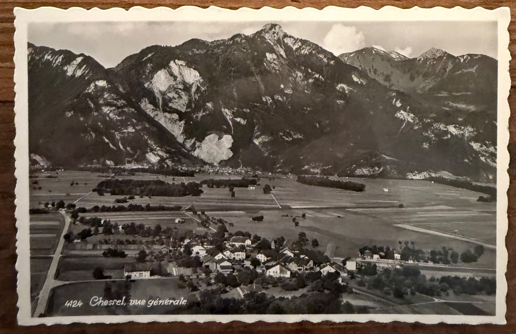 Cartoline postali: CHESSEL - Belle vue générale 1957 – Usato da Lutry venduto da Ediego