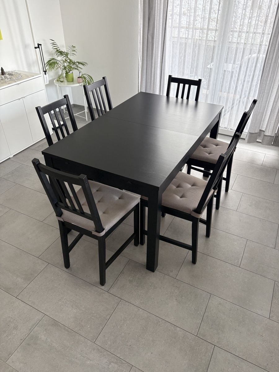 Esstisch ausziehbar 140-220cm mit 6 Stühlen schwarz (Gebraucht) in Rorschacherberg für CHF 249 – nur Abholung auf Ricardo kaufen