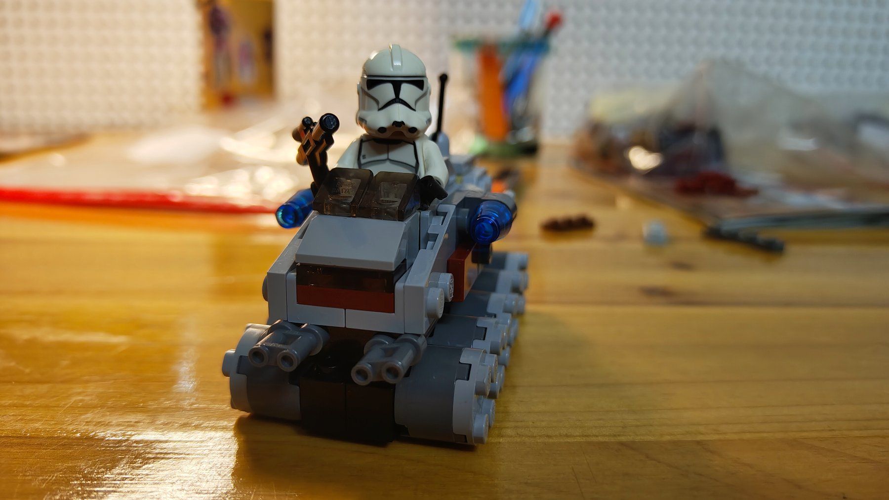 Lego Giocattoli: LEGO Star Wars -Clone Trooper Tank – Usato da Kaufdorf venduto da Atevileye