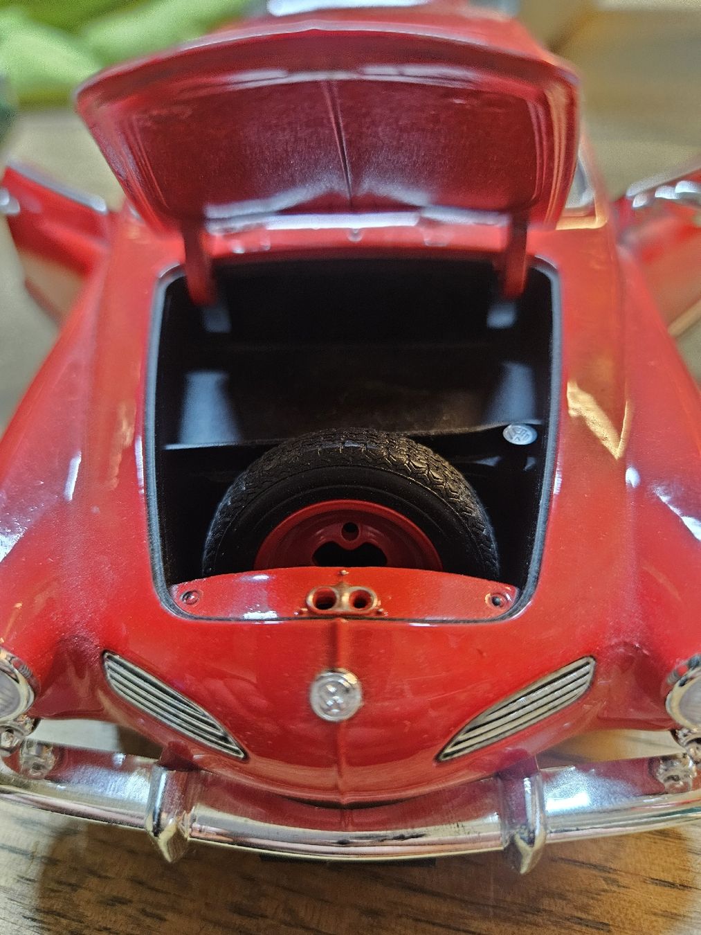Volkswagen Modellini d'auto: Rotes Karmann Ghia Coupé Modellauto(S) – Usato da Rorschach venduto da TimelessTrading 5