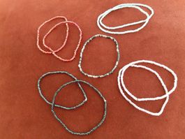 Elastische Armbänder neu