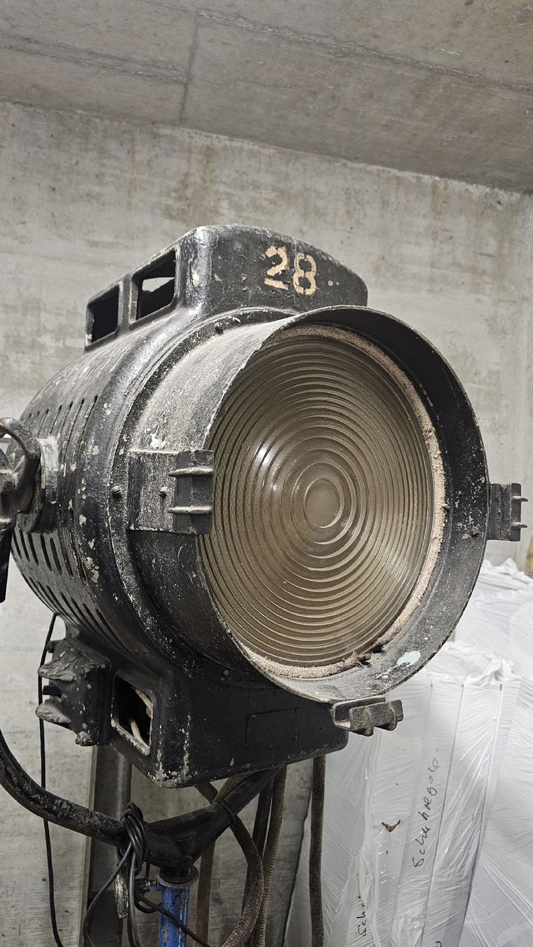 Lampen: Mole Richardson model 210, Studio Light – Gebraucht aus Rheinfelden von Moeoep 1