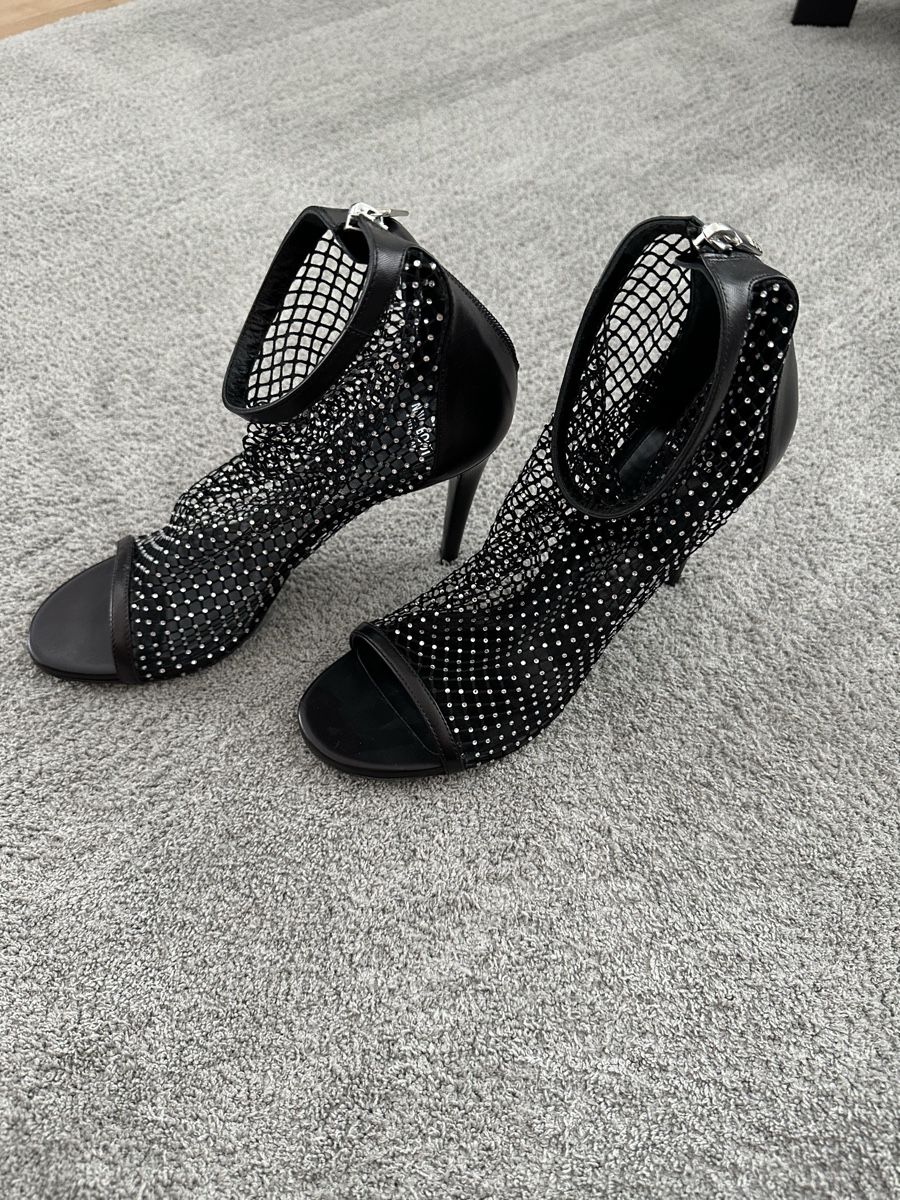 Navyboot Damenschuhe: Navyboot Sandaletten mit Strass Gr. 40 – Neu (gemäss Beschreibung) aus Bülach von car_mn78 1