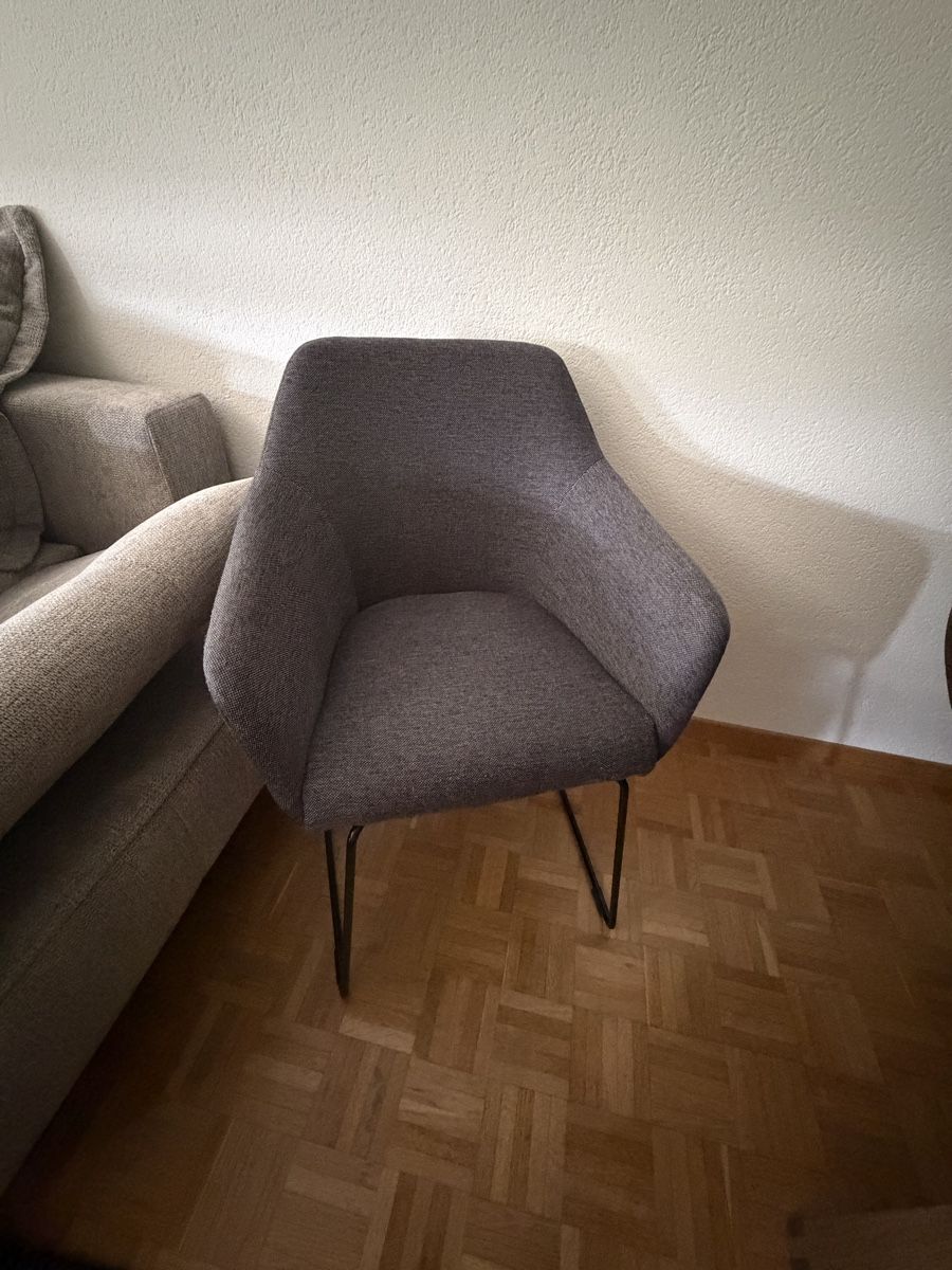 Ikea Sedie: Vier Moderne Esszimmerstühle - Ikea – Usato da Dübendorf venduto da mas_lsc9