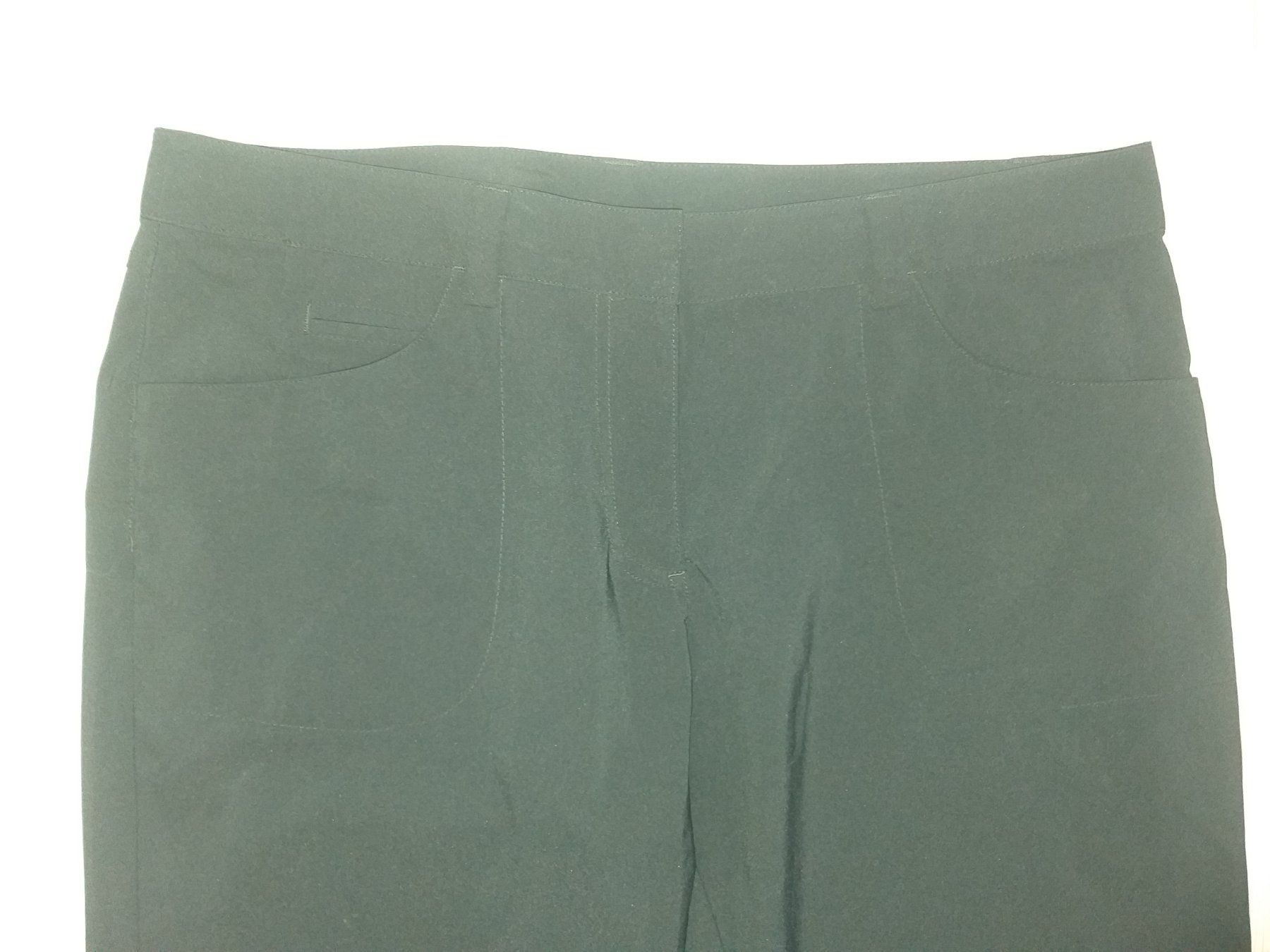 Nike Hosen: NIKE  Pantalon/Hose  Taille / Grosse 44 – Gebraucht aus Cossonay-ville von Super-Price-Quality 1