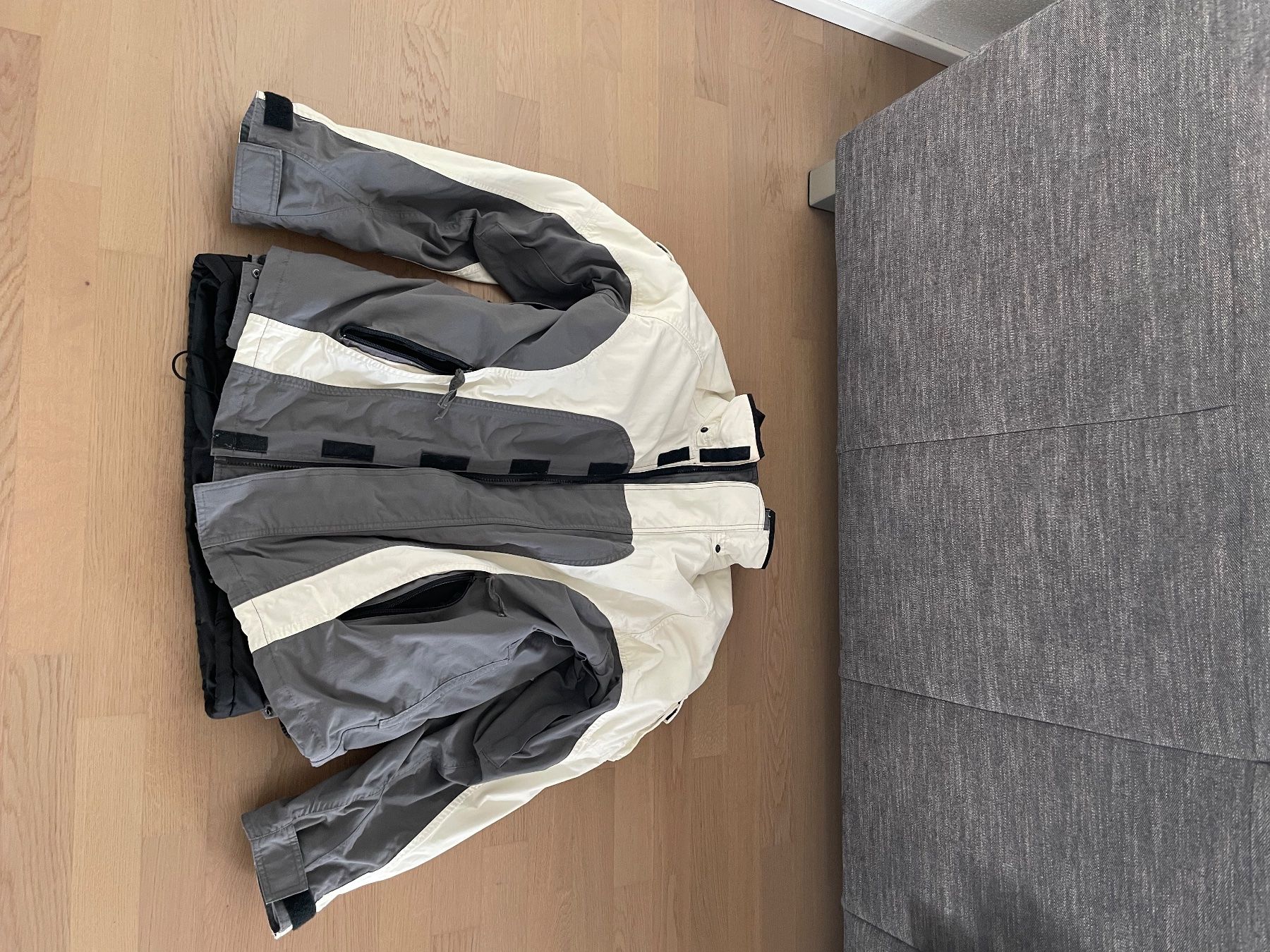 Jacken: Ski oder Snowboardjacke von Reima Schnäppchen! – Gebraucht aus Rifferswil von Scalatino