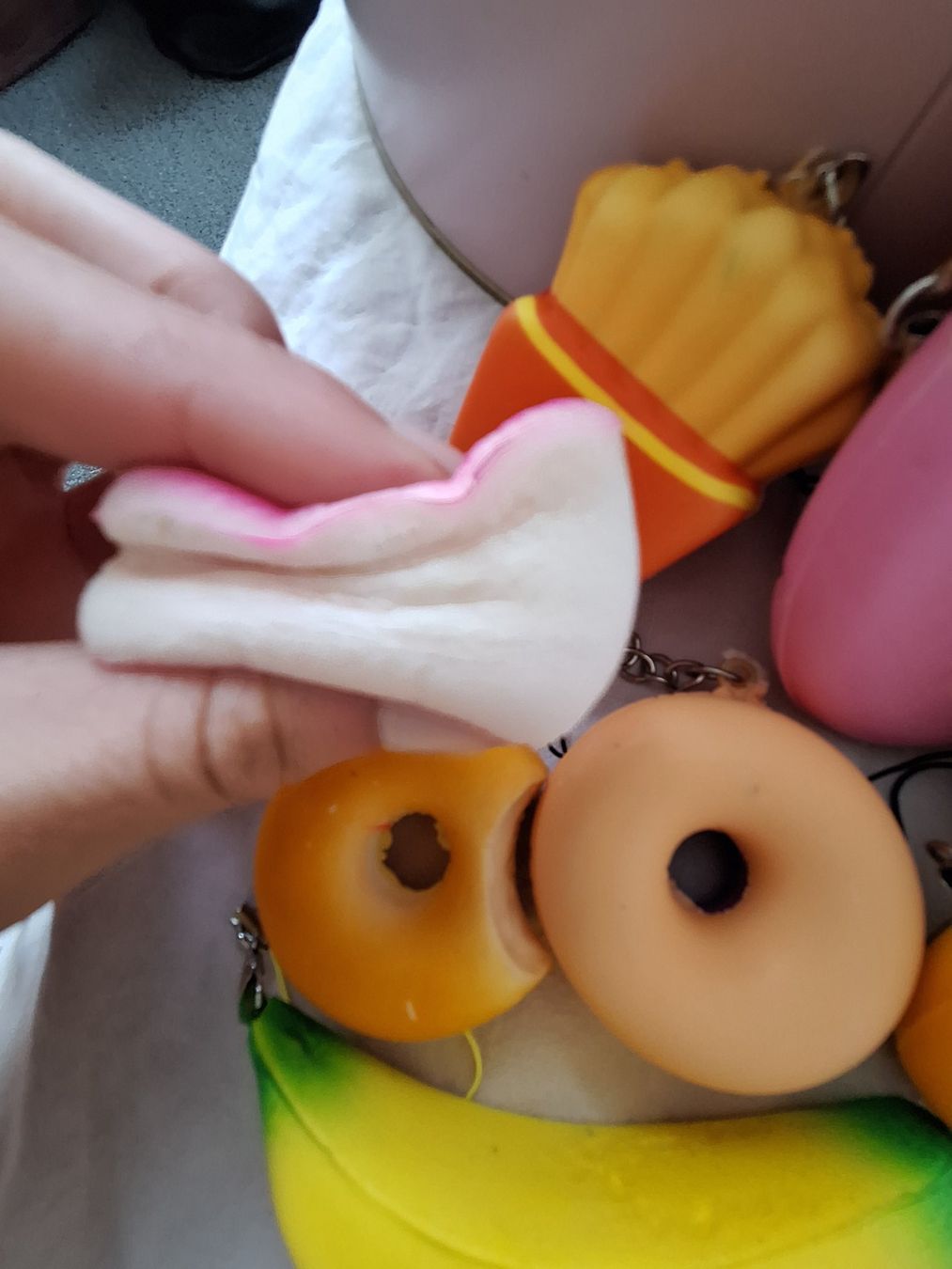 Spielzeuge: Food Squishies anhänger – Gebraucht aus Honau von sams09 2