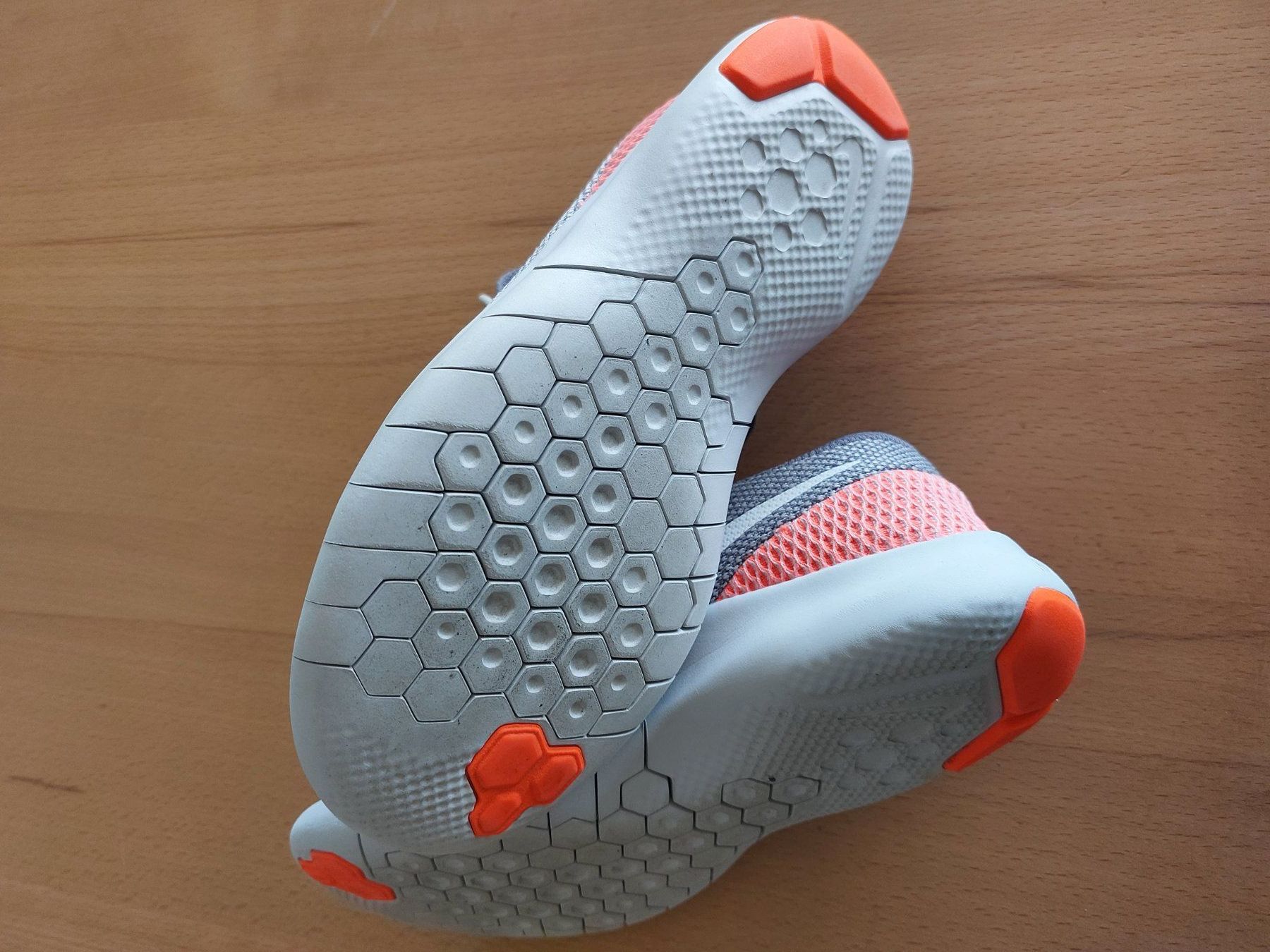 Nike Scarpe da uomo: Baskets Nike "nikeflex" grises gr.37.5 (4.5) – Usato da Delémont venduto da Petitlutin 2