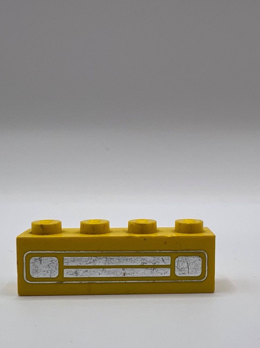 Lego Kit di costruzioni: LEGO Kühlergrill gelb 1x4 – Usato da Vaduz venduto da NotNeeded