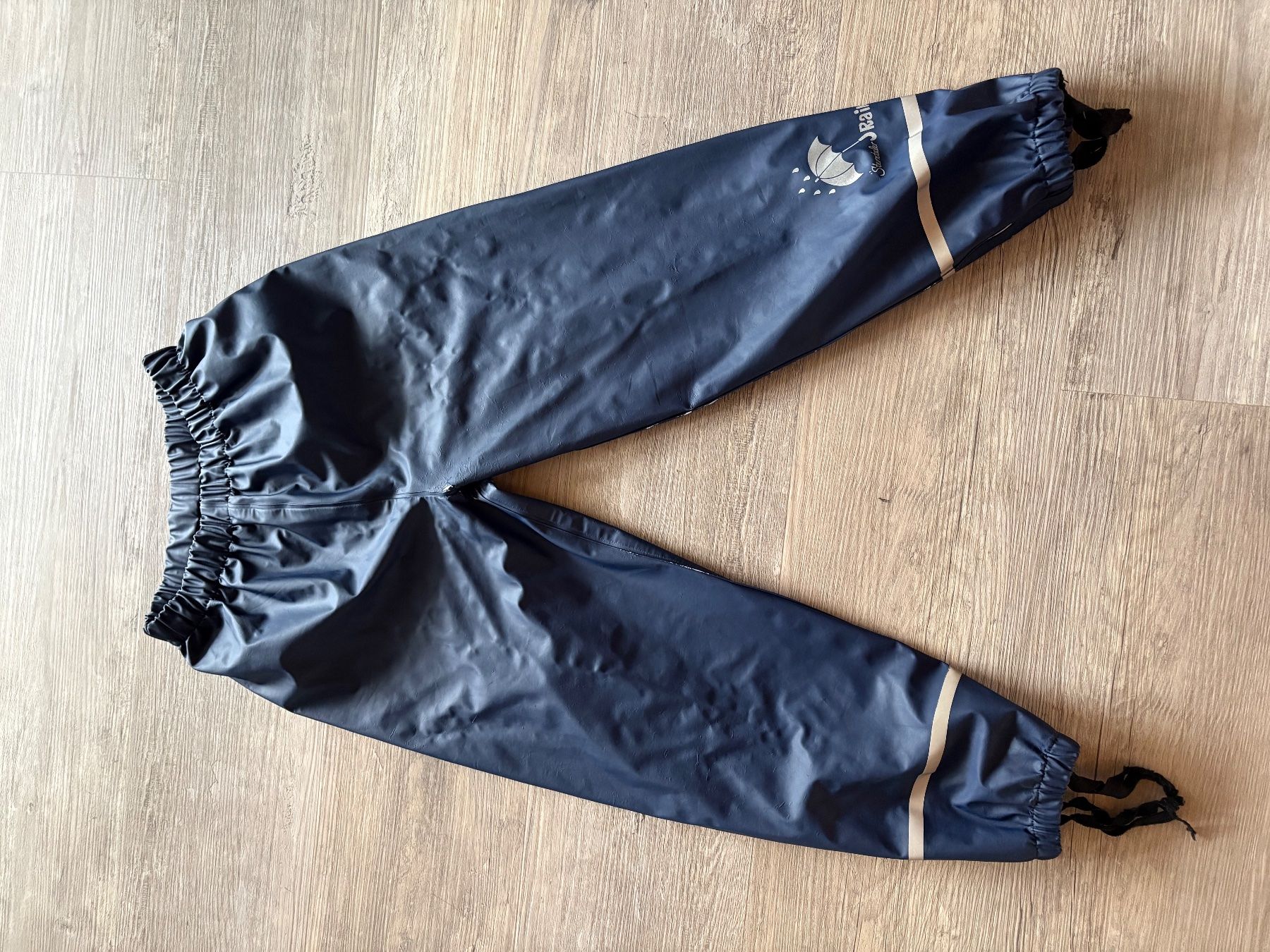 Sterntaler Hosen: Regenhose Sterntaler Grösse 128 – Gebraucht aus Pfäffikon ZH von rue78