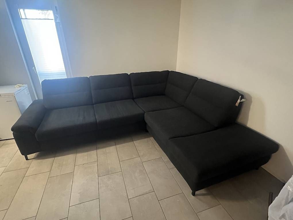Sofas: SCHWARZES ECKSOFA – Gebraucht aus Winterthur von keb_77j9 2