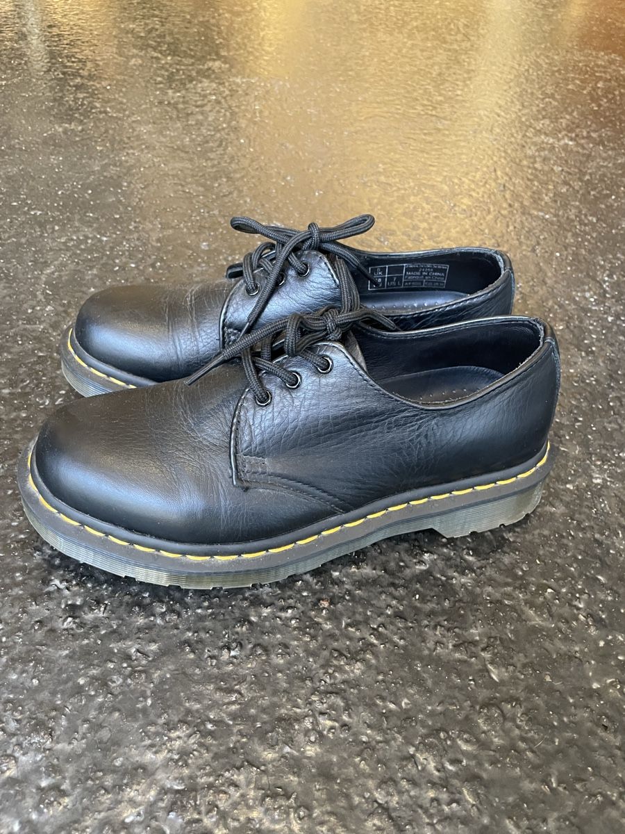 Dr. Martens Scarpe da uomo: Dr. Martens Halbschuhe schwarz Grösse 38 – Usato da Windisch venduto da rascale 1