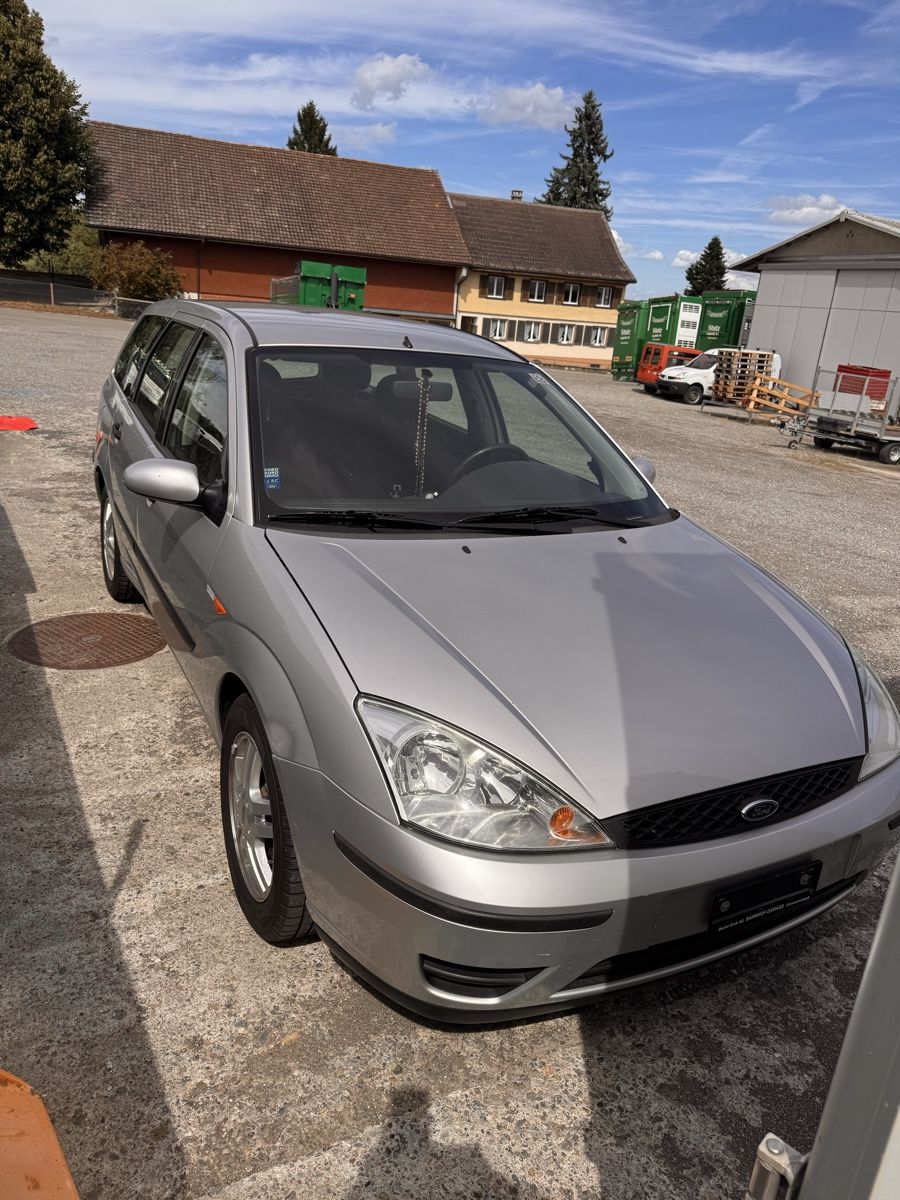 Ford Autos: Super Winter Ford Focus 1.6 – D'occasion à Sirnach par schneli