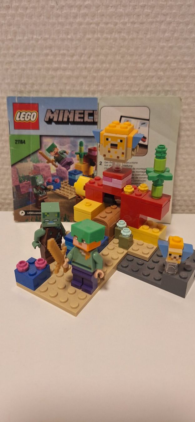 Lego Giocattoli: LEGO Minecraft 21164 – Usato da Gossau SG venduto da mak_28vv