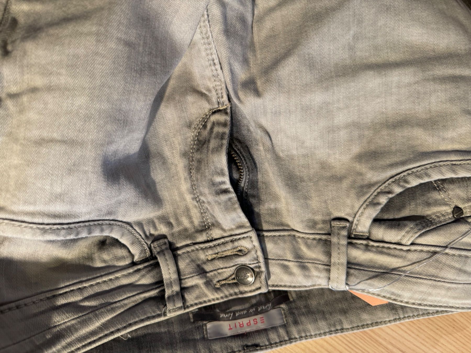 Esprit Hosen: Pantalon esprit Taille 36 Myriam – Gebraucht aus Veyrier von kimedovapa 3