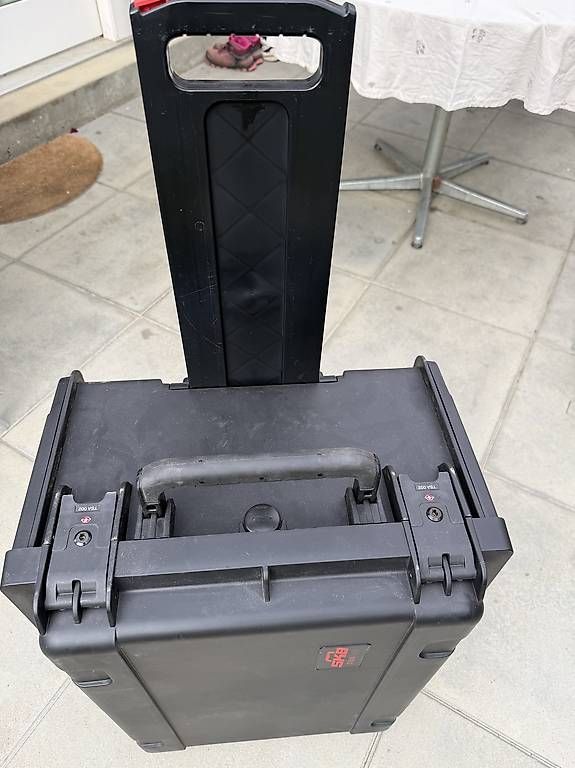 Valigie: SKB Studio Flyer 19" Case mit Rollen – Nuovo e nell'imballaggio originale da Rorschach venduto da Crossfire34343 1