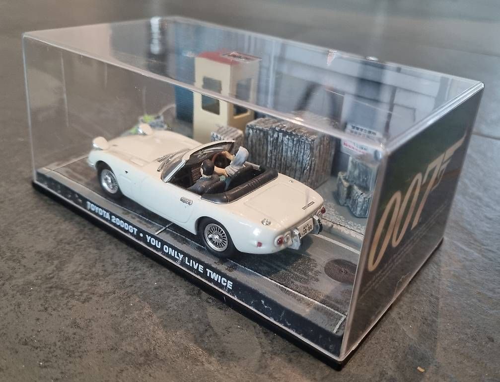 Modellautos: Toyota 2000 GT - James Bond-Diorama – Gebraucht aus Münchenbuchsee von Sape1 1
