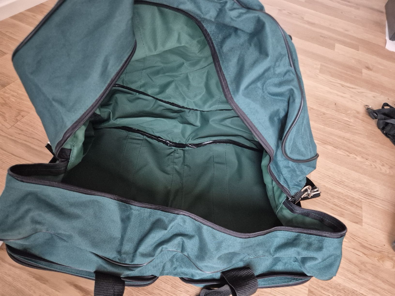 Taschen: Original Swissair multifunktionale Reisetasche – Neu (gemäss Beschreibung) aus Zürich von Corrosion 3