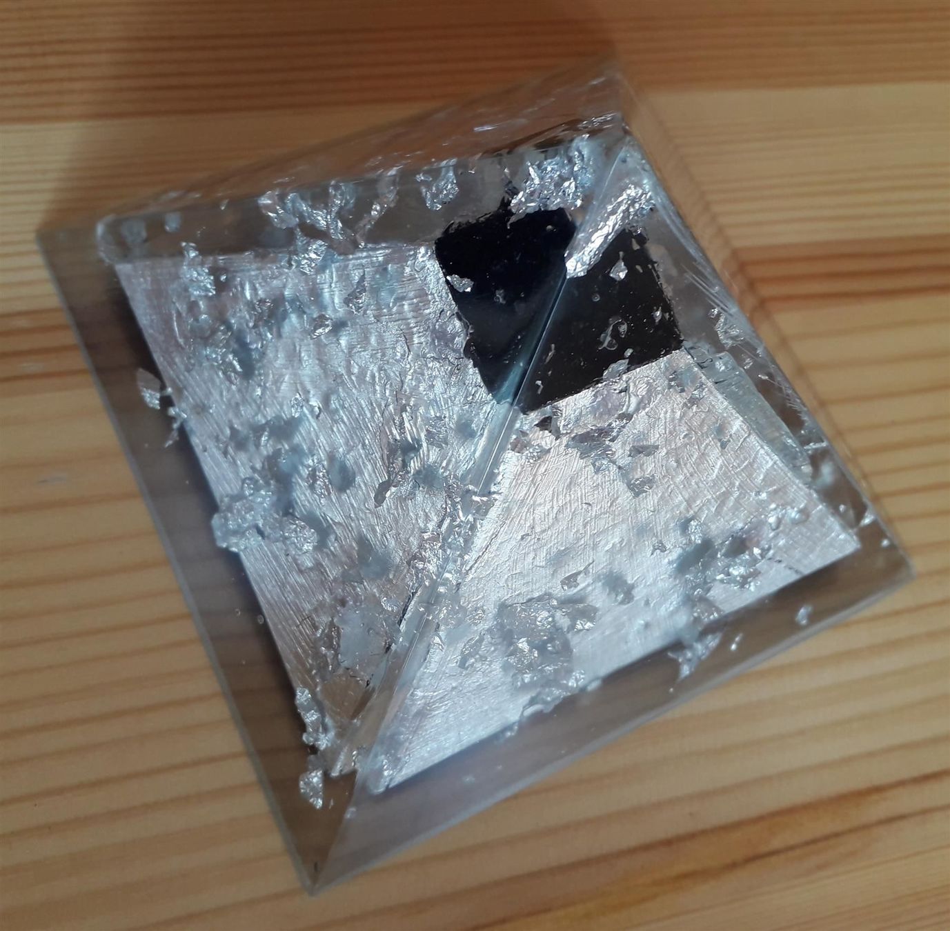 Minerali & Pietre curative: ORGONIT Pyramide Silber + Shungit *Large – Nuovo (secondo la descrizione) da Aeschi b. Spiez venduto da KRONLICHT 8