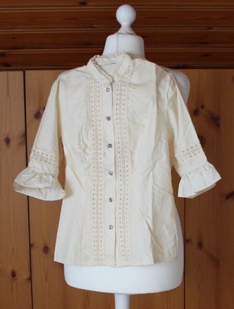 Bluse mit Spitze hellgelb Gr. S