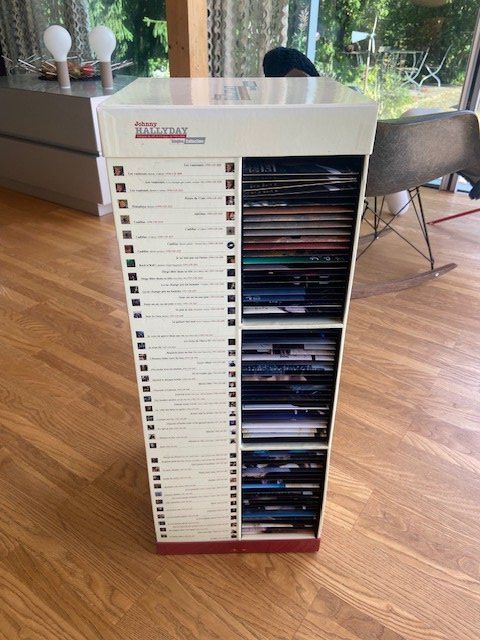 Schallplatten: Johnny Hallyday Singles Collection 1960-2006 – Gebraucht aus Magglingen/Macolin von Siloli1967 2