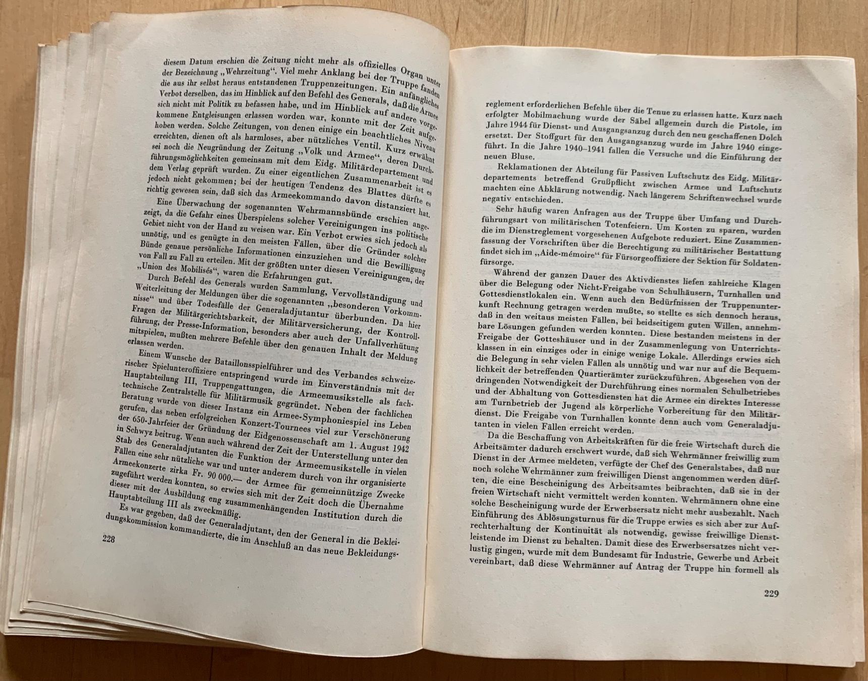 Libri: Buch der CH Armee – Usato da Goldingen venduto da Bergler012 6