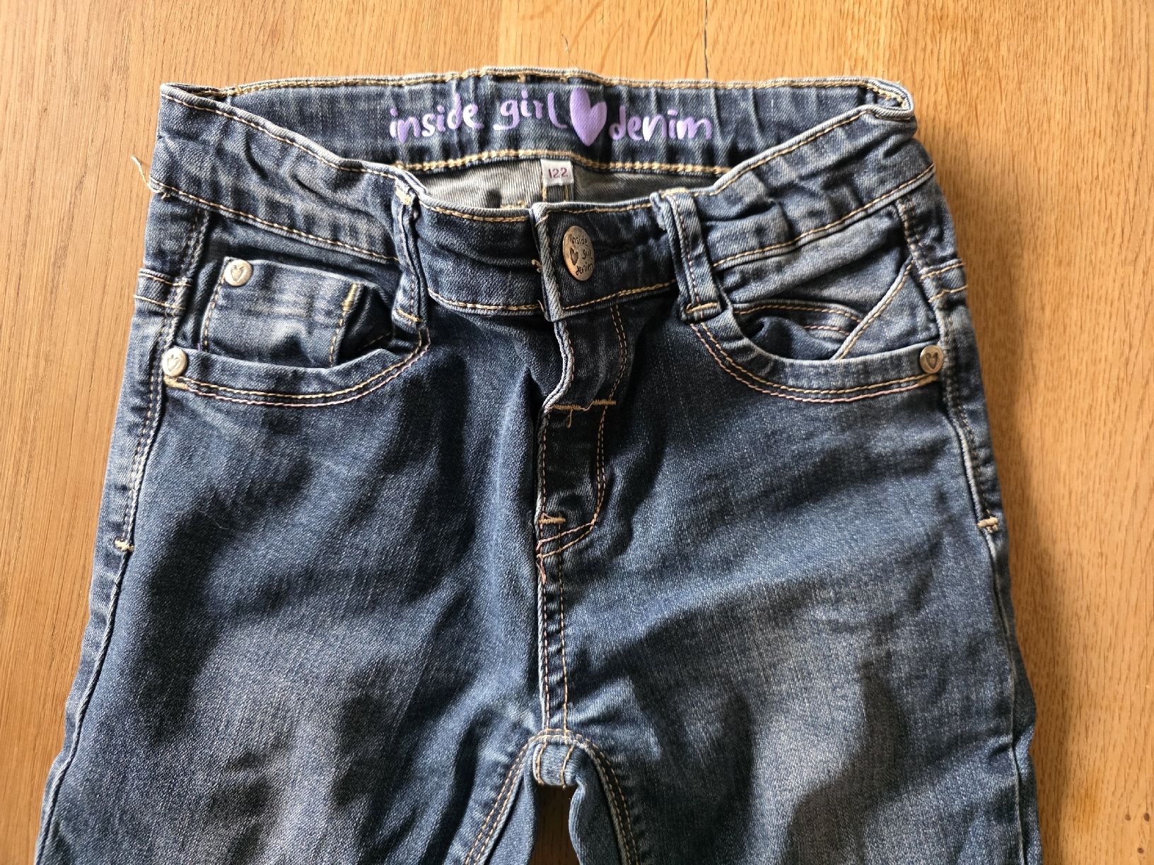 Hosen: Jeans 122 cm  – Gebraucht aus Altstätten SG von Carrybones 1