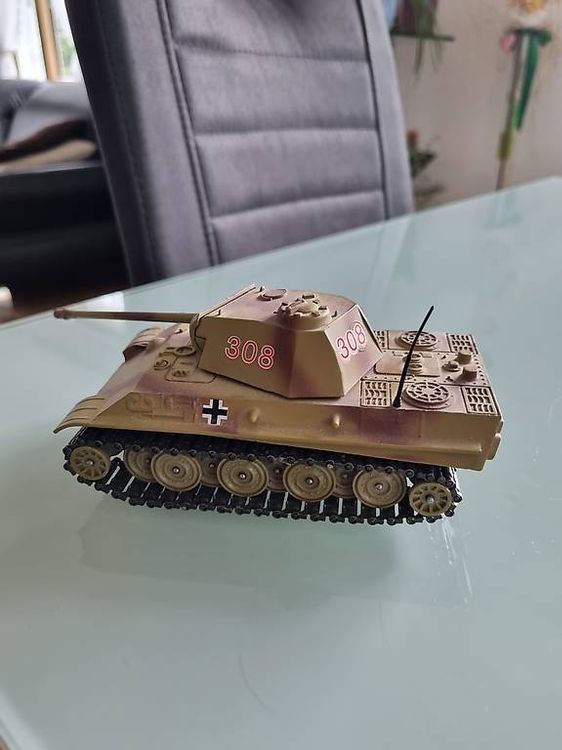 CHAR JAGDPANTHER N°228 ANNEE 9/1971 1/43eme DE LA MARQUE SOLIDO +BOITE