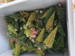 NOCH:HO: GROSSES LOT BÄUME UND TANNEN