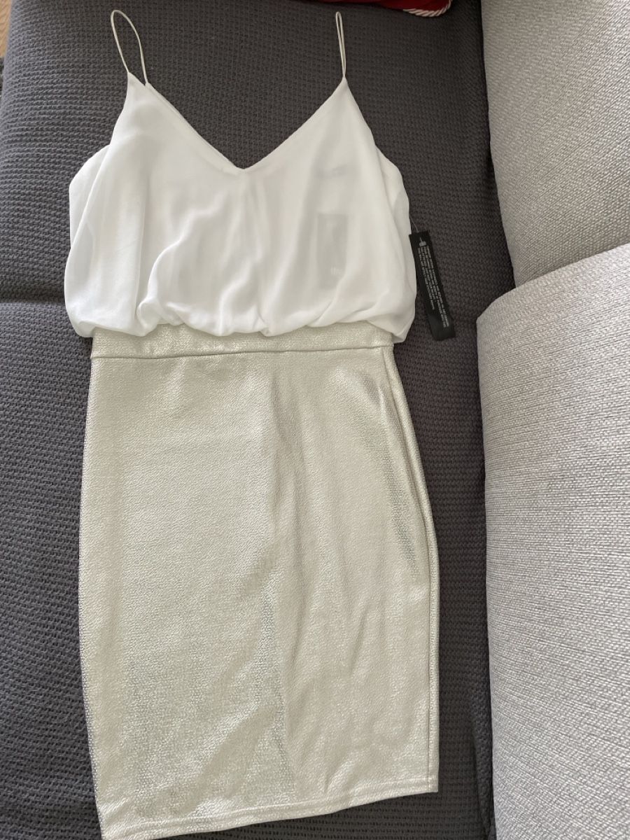 Vestiti: Kleid Gr.S von tfnc  – Nuovo (secondo la descrizione) da Schliern b.Köniz venduto da Nikk0tin