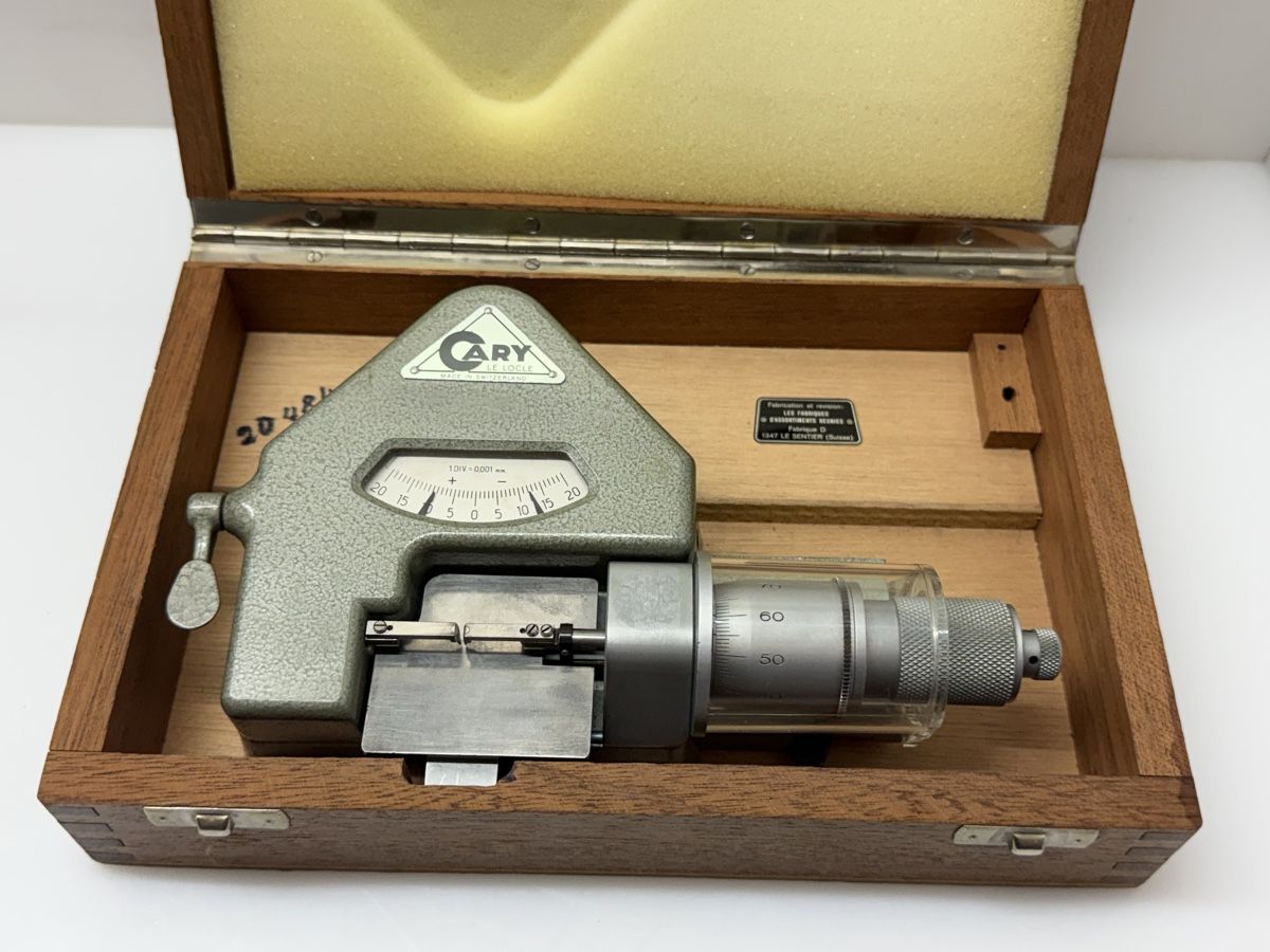 Mesurer: CARY -  COMPARATOR – D'occasion à Bassecourt par DiM7775
