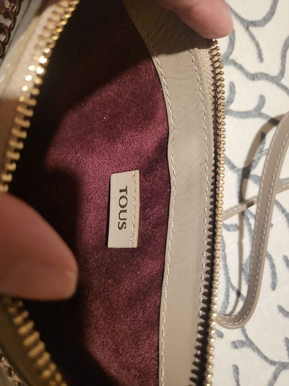 Altro in  Abbigliamento & Accessori: pochette TOUS – Nuovo (secondo la descrizione) da St-Pierre-Clages venduto da _RV 2