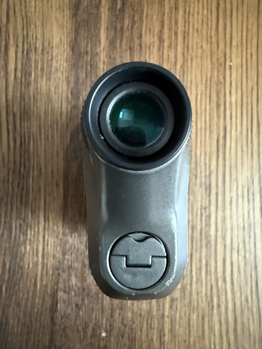 Misurare: Bushnell Pro X2 Entfernungsmesser Golf mit Hülle – Usato da Luzern venduto da Roeschuko 3