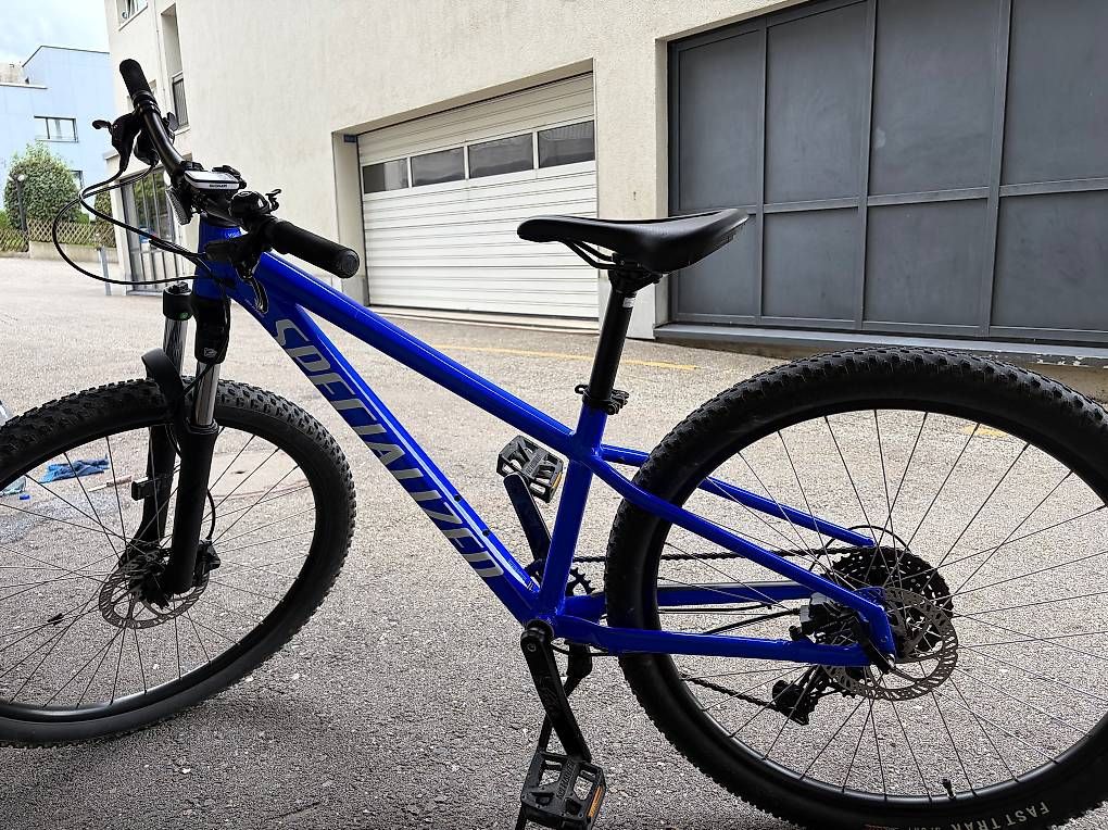 Biciclette: Specelized Rockhopper Sport Velo  – Usato da Herisau venduto da Finse 3