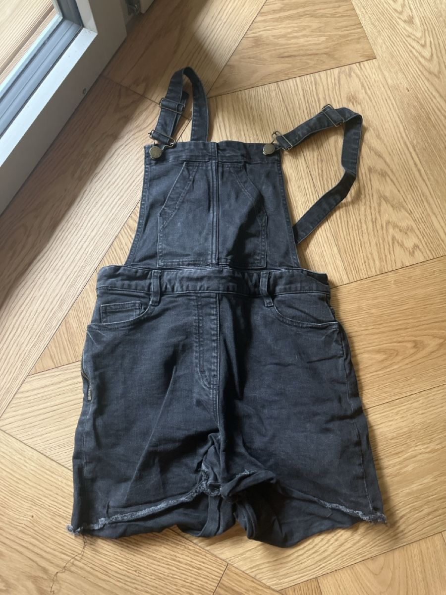 Maje Tute: Maje Kurze Latzhose – Usato da Zürich venduto da __ramona