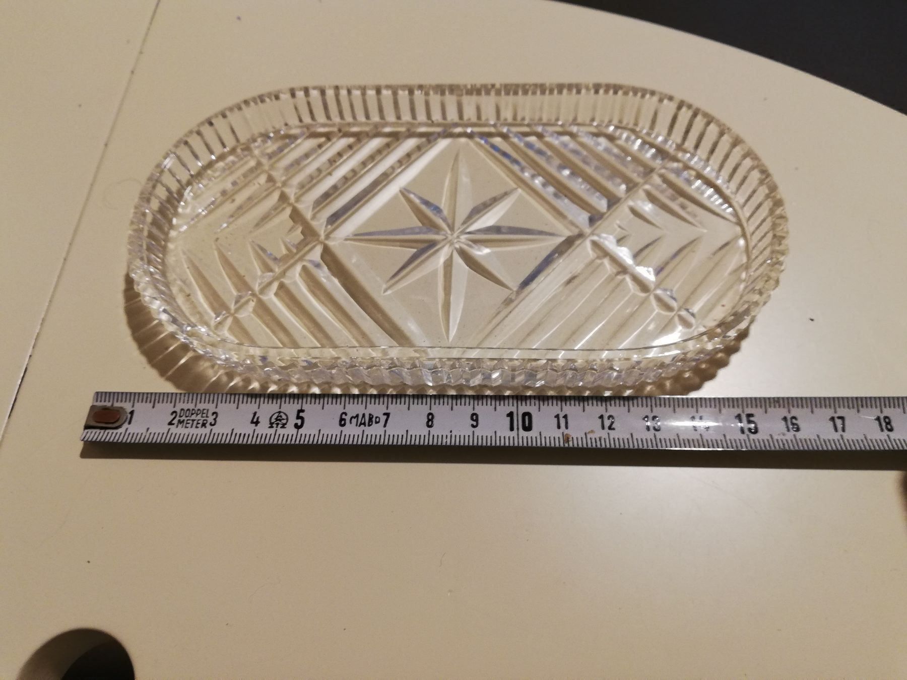 Piatti di portata: Servierplatte Glas Verziert mit Gravuren – Usato da Zürich venduto da zurclich 4