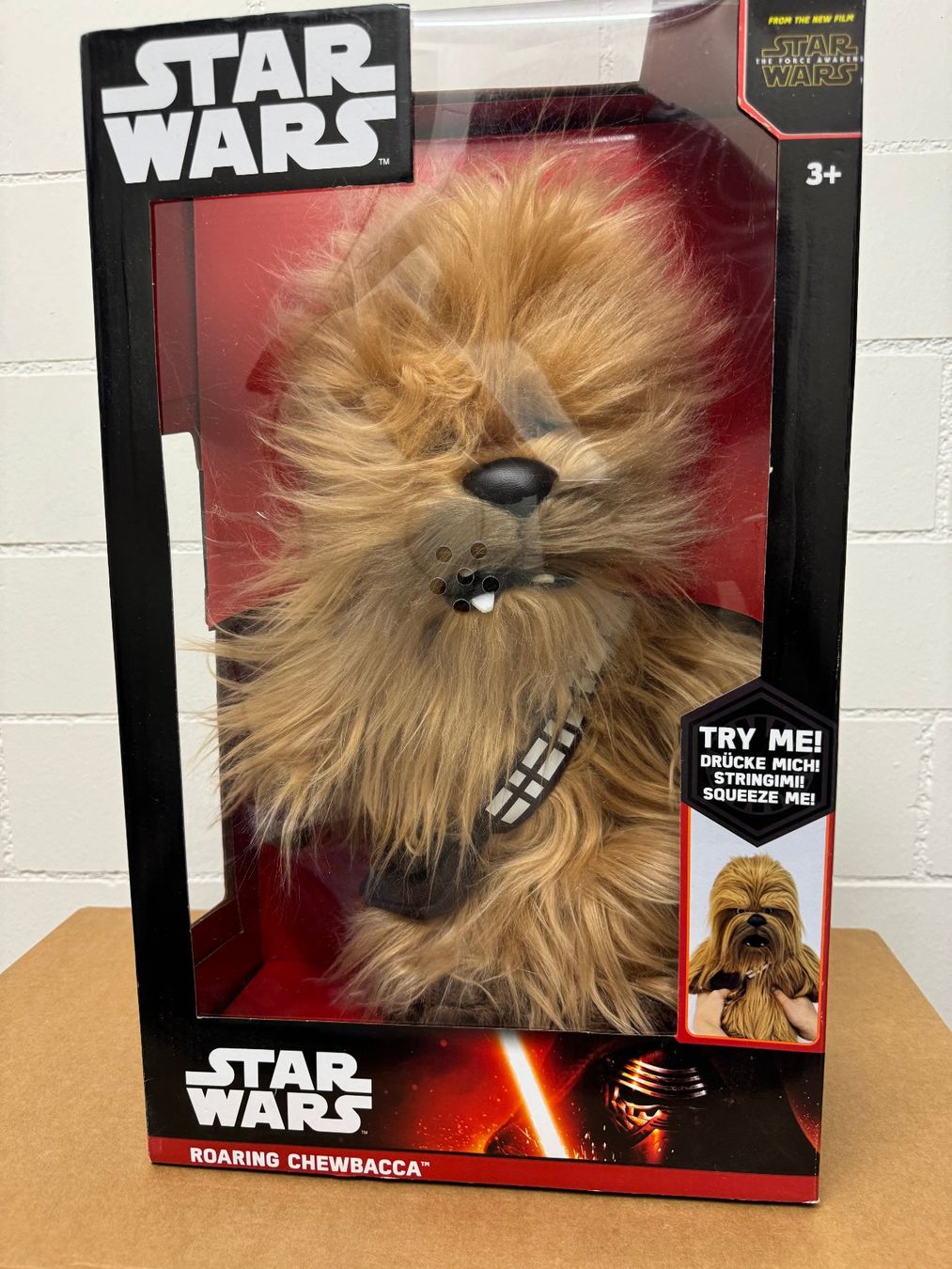Star Wars Giocattoli: Star Wars - Roaring Chewbacca – Nuovo e nell'imballaggio originale da Urdorf venduto da cybernoid72