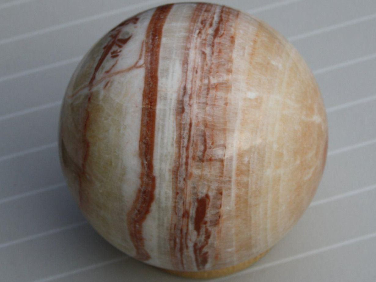 Minerali & Pietre curative: ARGONIT / CALCIT STEIN KUGEL – Usato da Wauwil venduto da Pneuedy