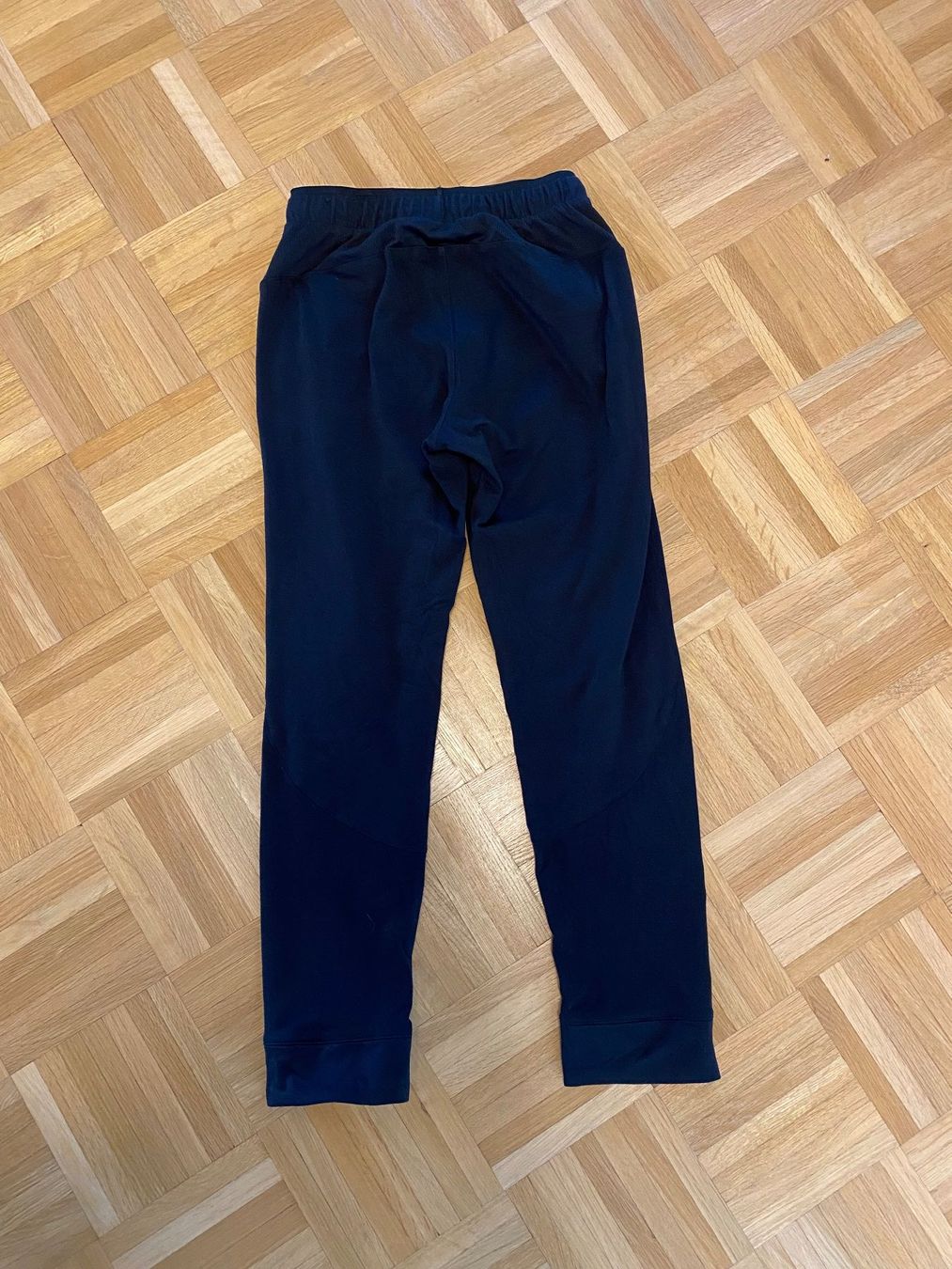 Hosen: Trainerhose – Gebraucht aus winterthur von angy-hausheer