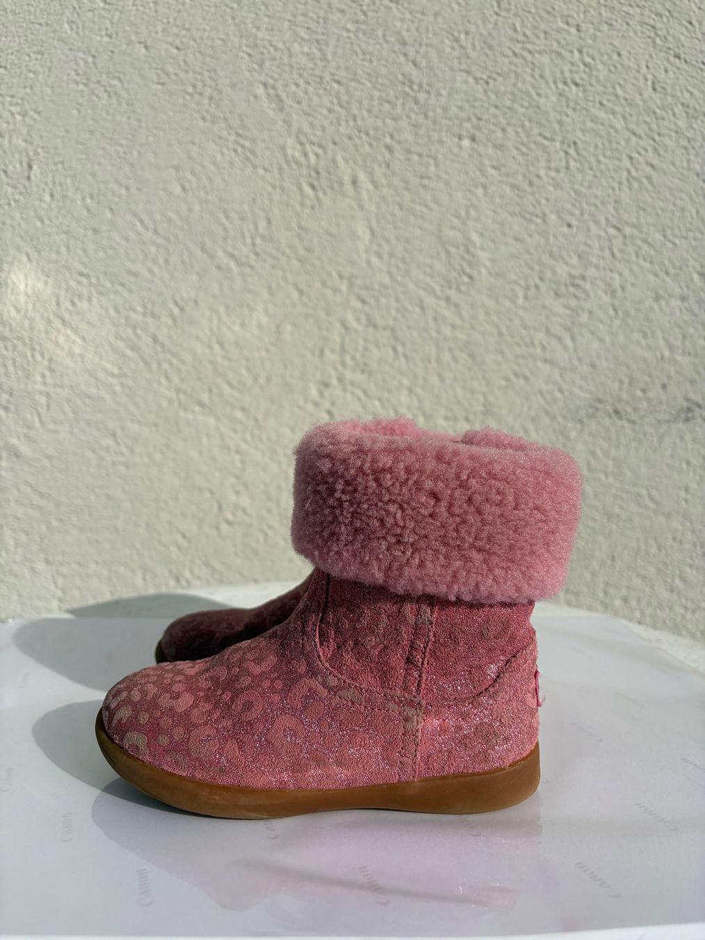 Ugg Schuhe für Mädchen: UGG Kinder Winter Stiefel - Pink - Gr. 26 – Gebraucht aus Stäfa von TheGoldenRabbit 1