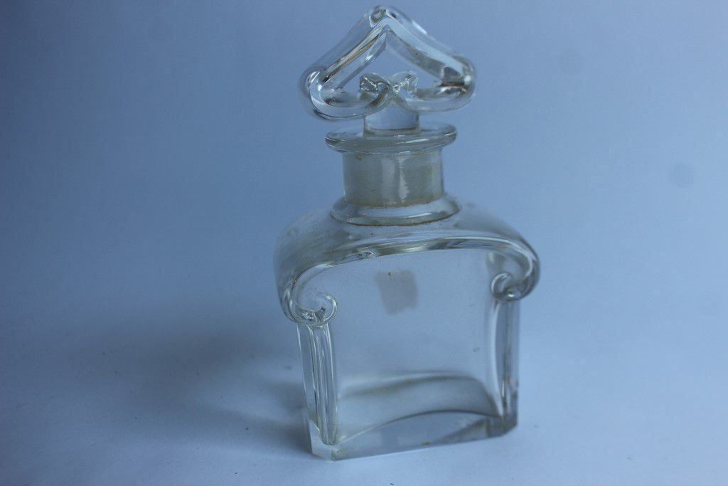 Flaconi: BACCARAT Flacon Mitsouko GUERLAIN – Usato da Vandoeuvres venduto da Dom-Tom